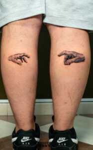Final Tribal Tattoo piercing manos dios adan superfuerza tattoo sergio camporota