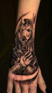Final Tribal Tattoo piercing manos tatuaje anubis superfuerza tattoo sergio camporota