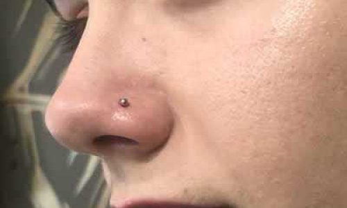 Piercing de la nariz o nostril - Final tribal tattoo & piericng
